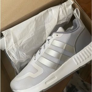 Adidas shoes size 7 big kid